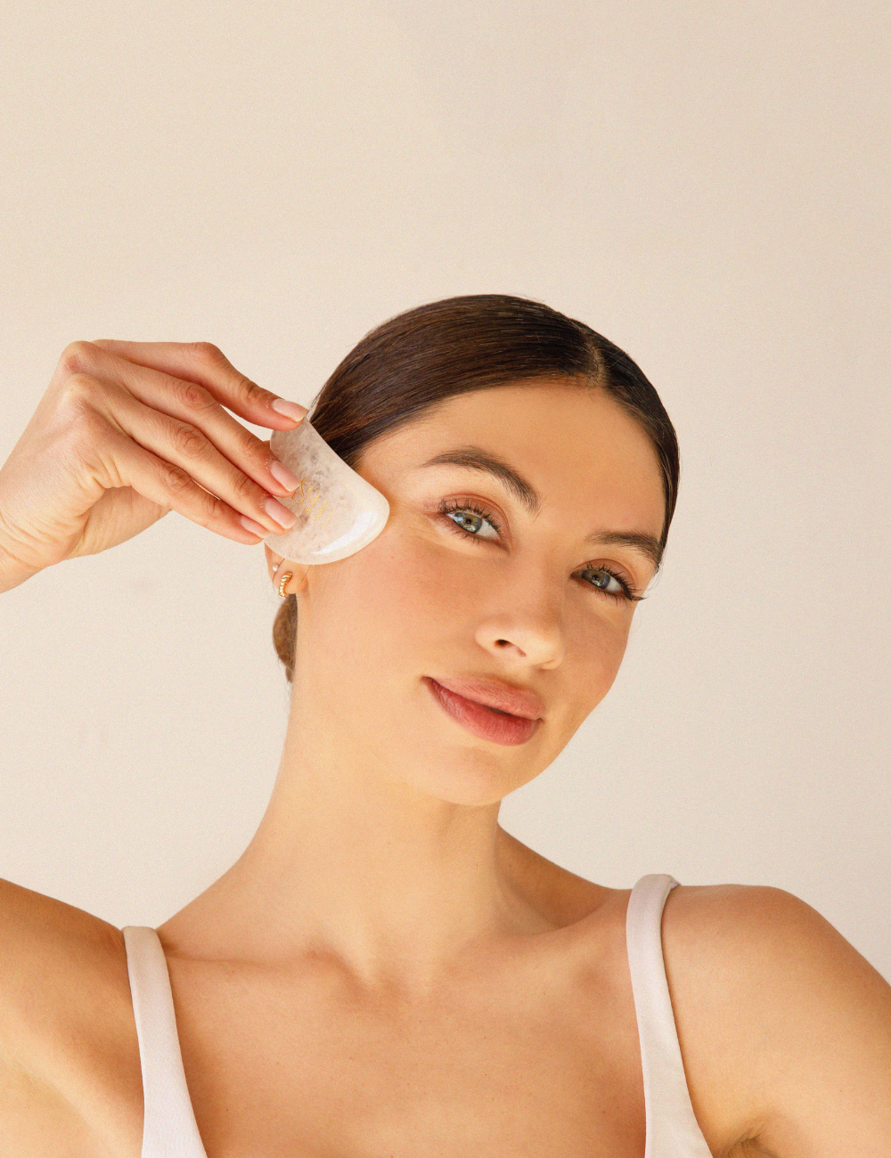 Set de Rodillo y Gua Sha ISSHO® de Jade Blanco - Armonía