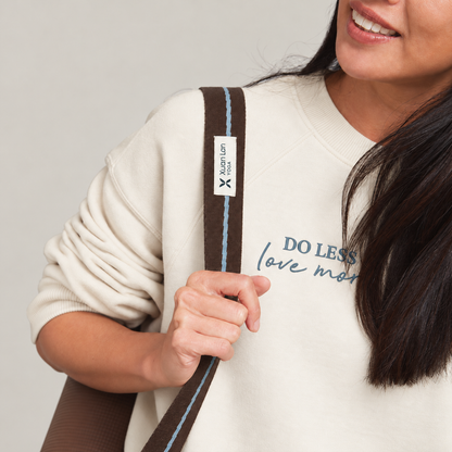 Sudadera Do Less Love More